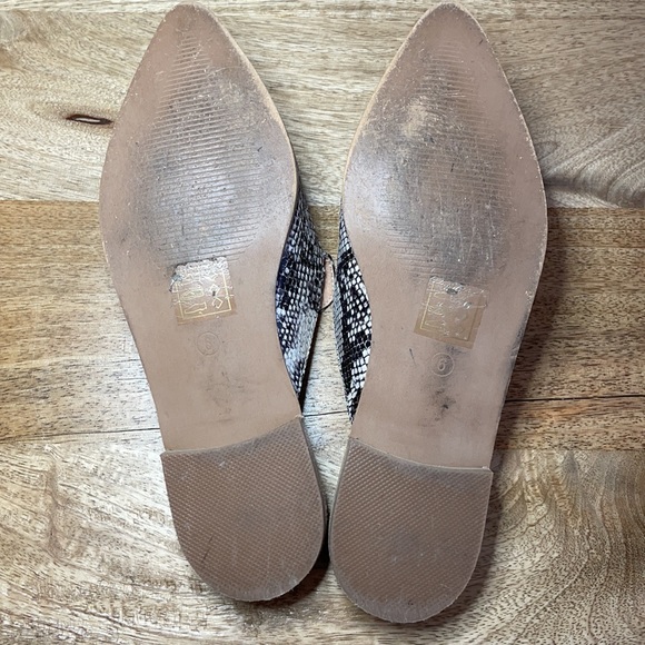 EUC Beast snakeskin mules size 6 - Picture 5 of 6
